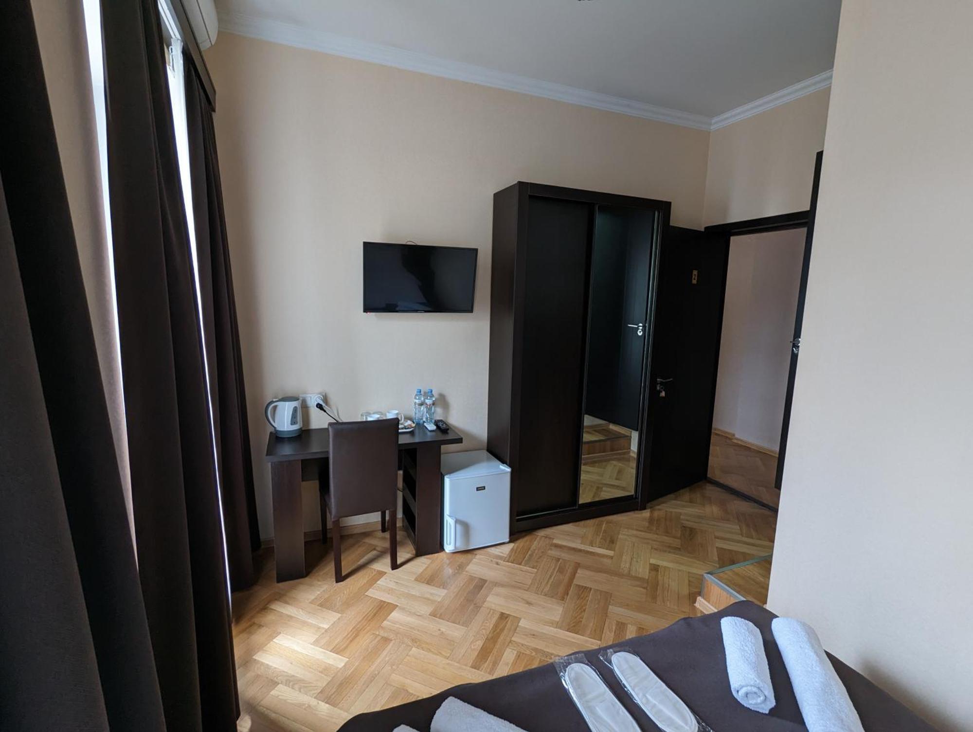 Family Guest House Tbilisi Quarto foto